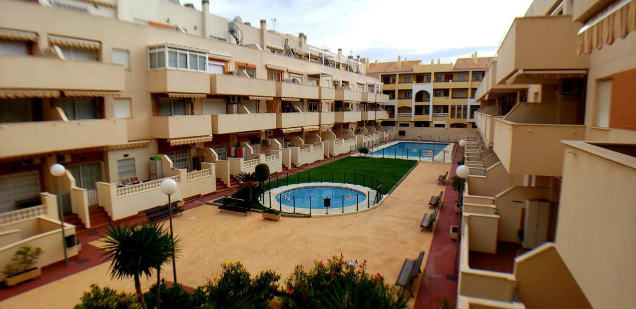 Roquetas Beach House Apartamento Fresco Con Piscina Roquetas de Mar Esterno foto